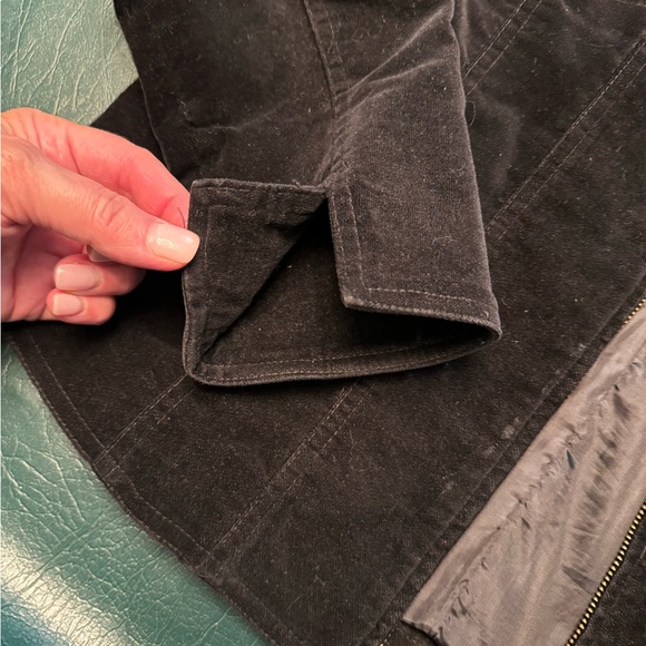 Black suede-like jacket, good condition. - Picture 6 of 11